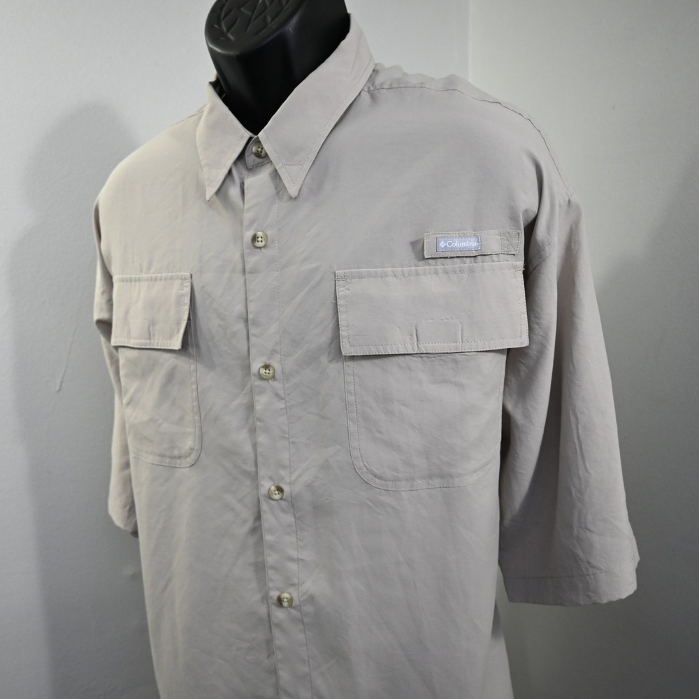 Columbia Button Up Mens XL Gray Fishing‎ Shirt Short Sleeve Vented